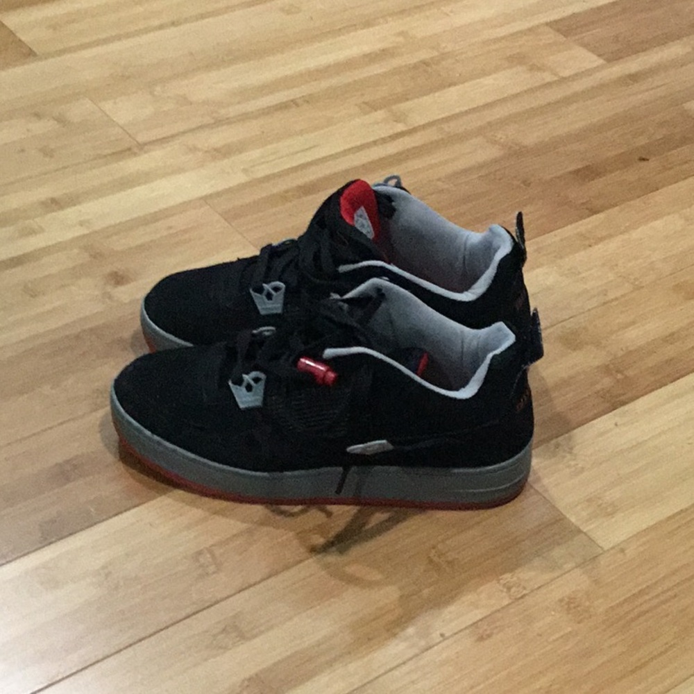Jordan 4